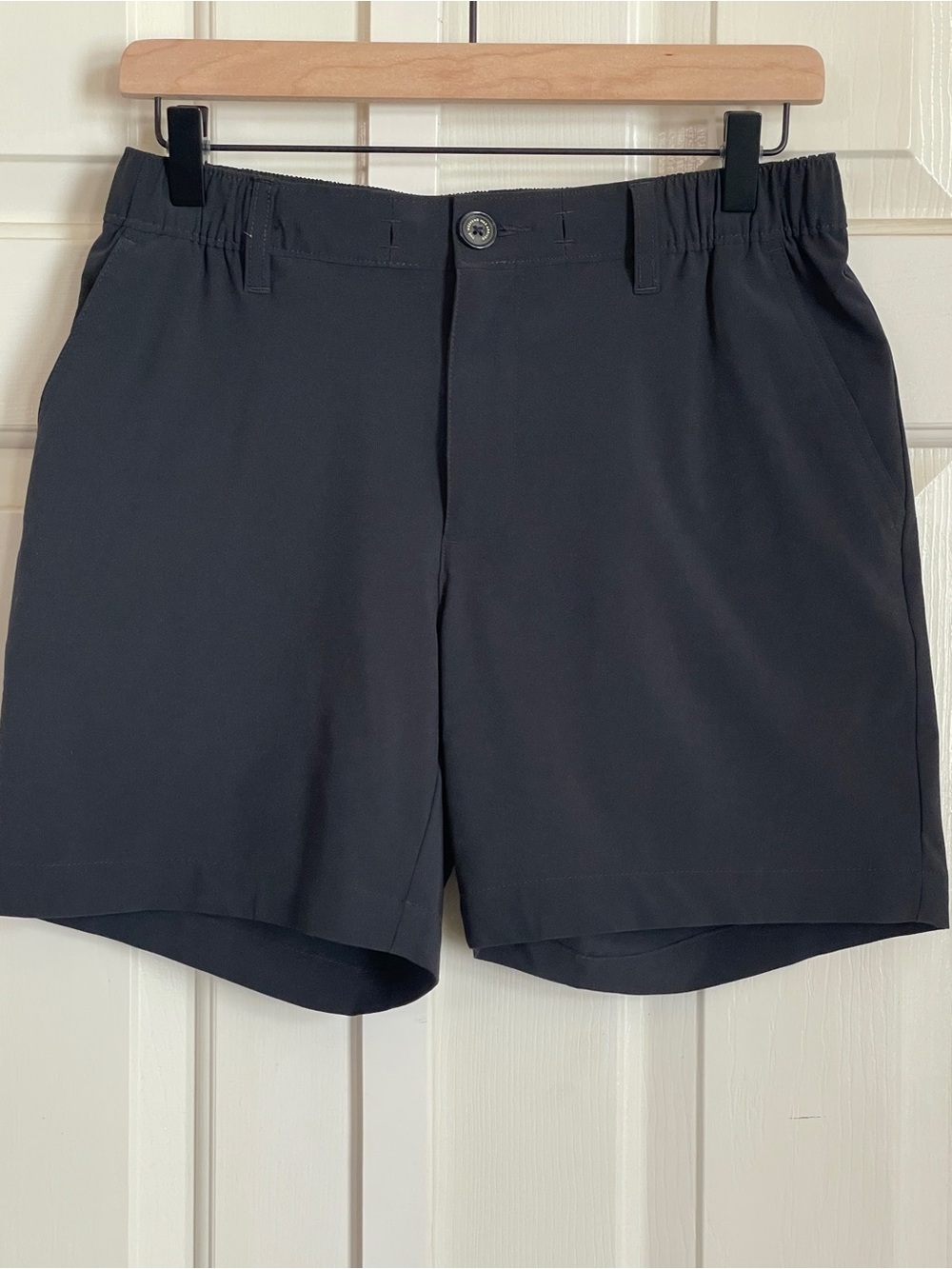 Chubbies Everywear 6” Shorts Men’s Small Black Stretch Hybrid